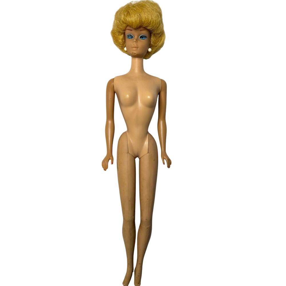 Vintage 1960s Mattel Barbie – American Girl Bubble Cut Blonde – Damage